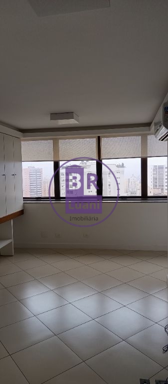 Sala comercial para alugar no Trade Center 78m² andar alto 1 vaga