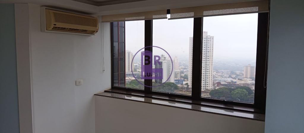 Sala comercial para alugar no Trade Center 78m² andar alto 1 vaga