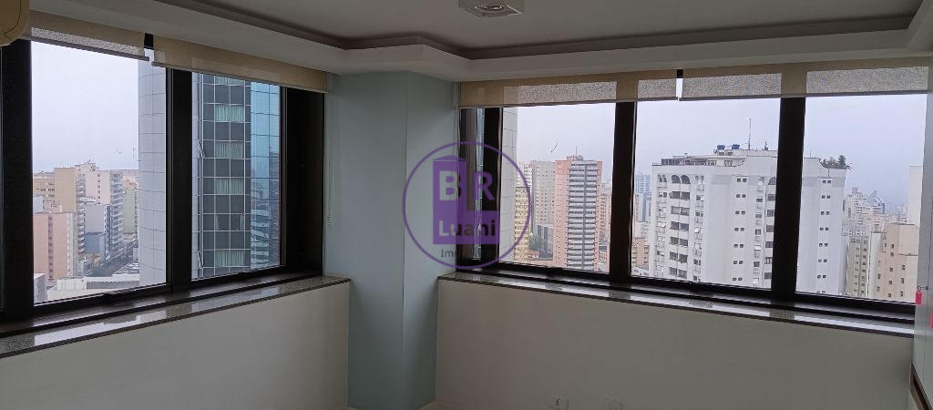 Sala comercial para alugar no Trade Center 78m² andar alto 1 vaga