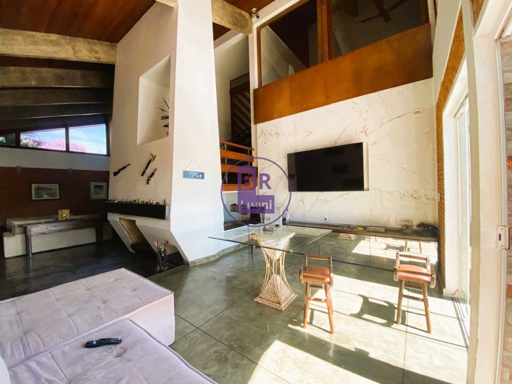 Casa/sobrado com 3 pavimentos para venda no quebec