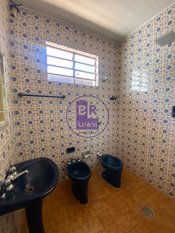 Casa térrea à venda com 12 quitinetes no fundo. - foto 18