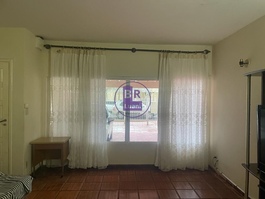 Casa térrea à venda em localização privilegiada