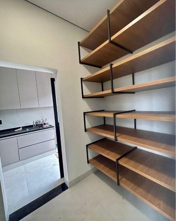 Casa, 3 quartos, 246 m² - Foto 4