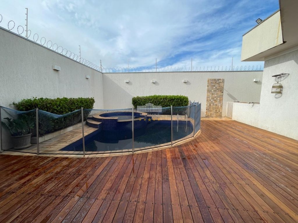 Sobrado, 3 quartos, 310 m² - Foto 2