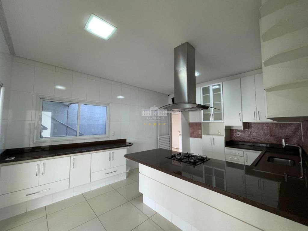 Sobrado, 3 quartos, 310 m² - Foto 4