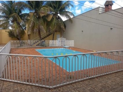 Casa, 3 quartos, 298 m² - Foto 1