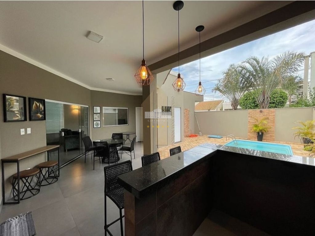 Casa, 3 quartos, 170 m² - Foto 1