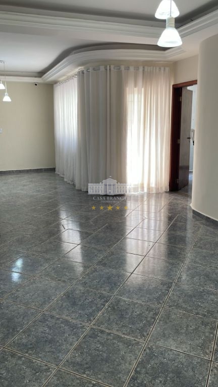 Casa, 3 quartos, 237 m² - Foto 3