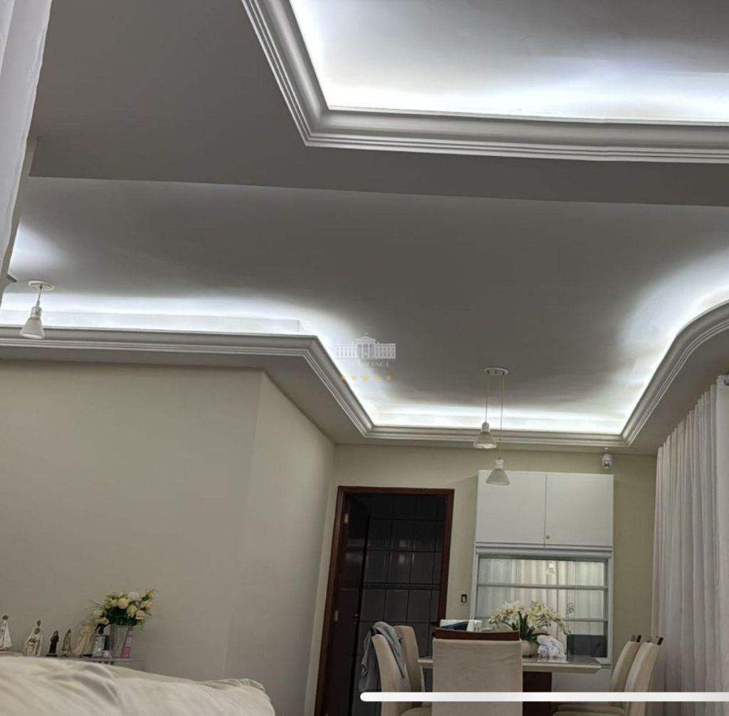 Casa, 3 quartos, 237 m² - Foto 10