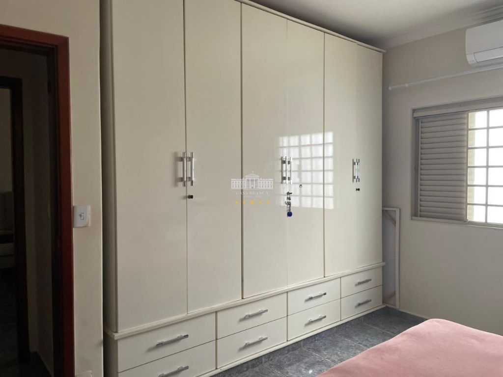 Casa, 3 quartos, 237 m² - Foto 6