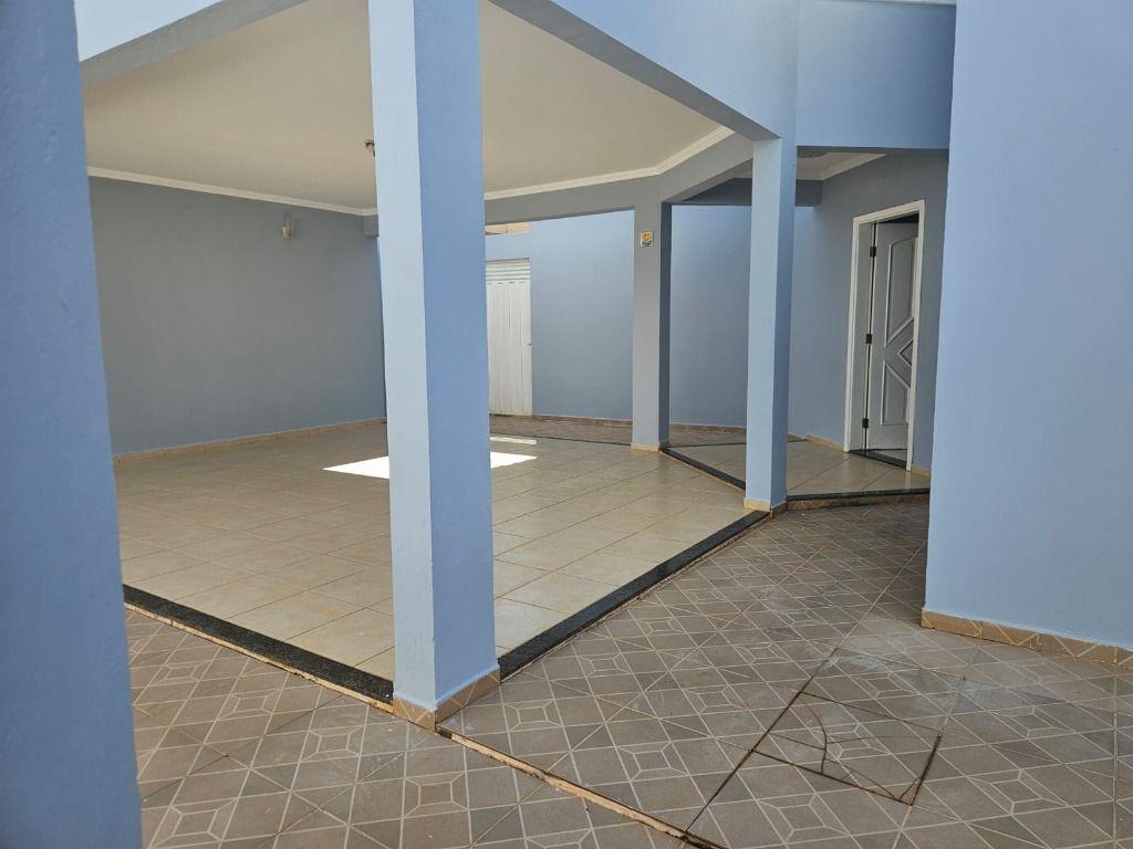 Casa, 3 quartos, 210 m² - Foto 2