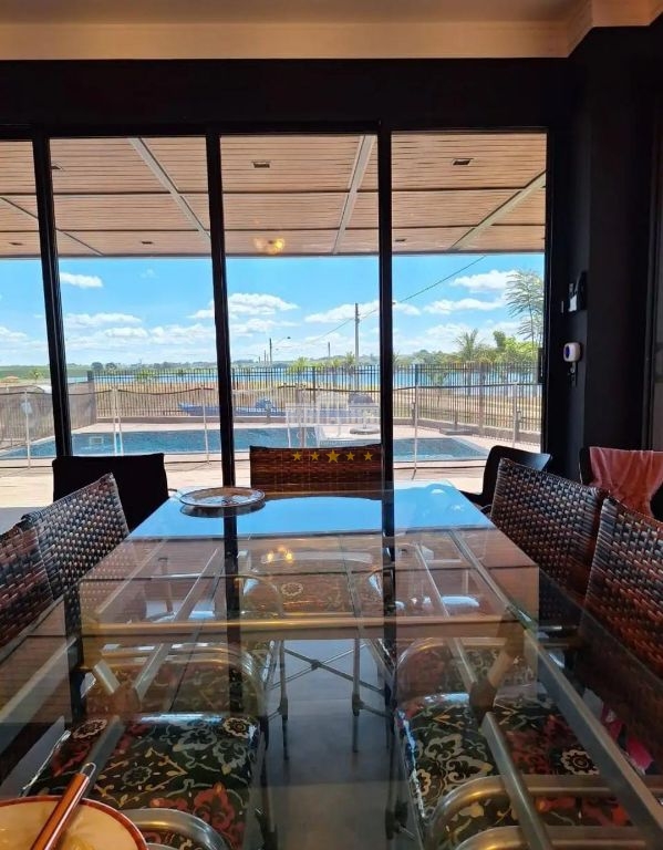 Casa, 4 quartos, 232 m² - Foto 2