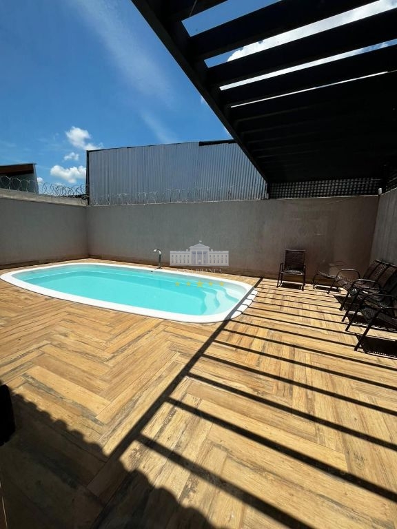 Casa, 3 quartos, 200 m² - Foto 1