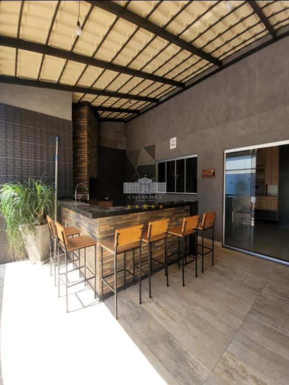 Casa, 3 quartos, 208 m² - Foto 2