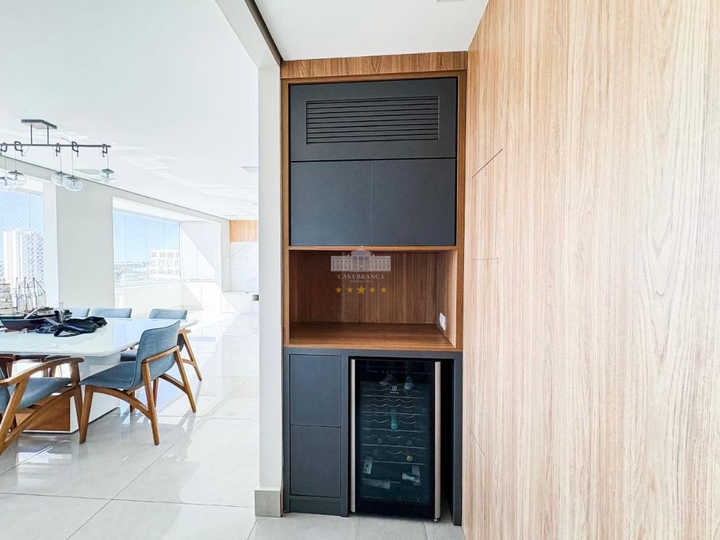 Apartamento, 3 quartos, 170 m² - Foto 2