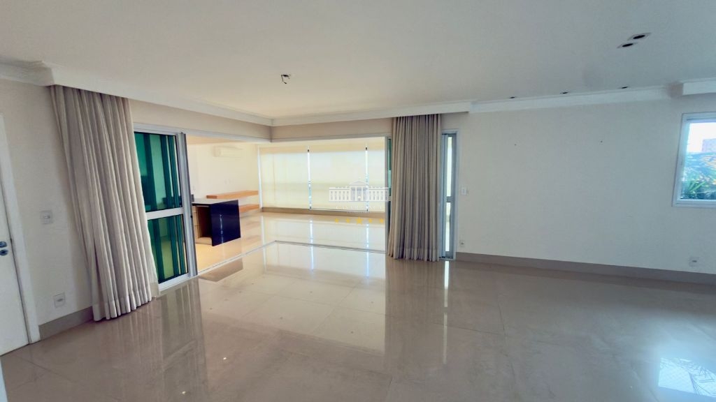 Apartamento, 3 quartos, 330 m² - Foto 2