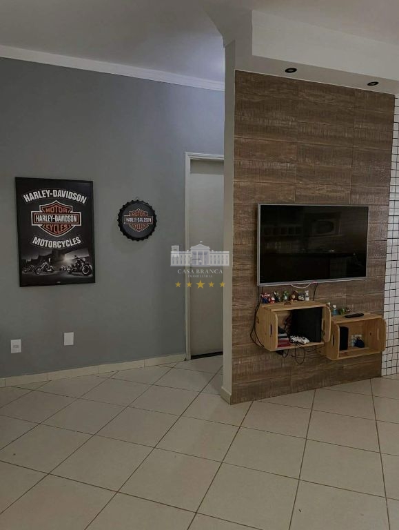 Casa, 2 quartos, 180 m² - Foto 1