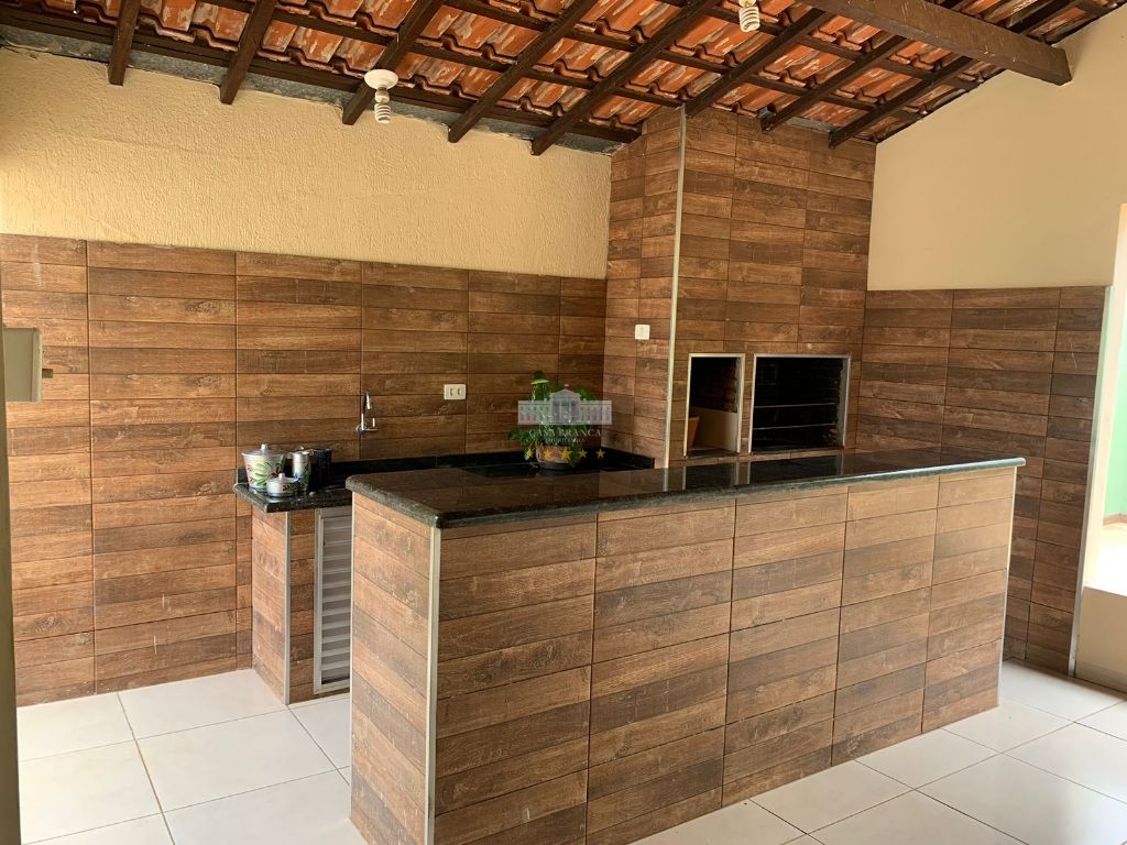 Casa, 3 quartos, 179 m² - Foto 1