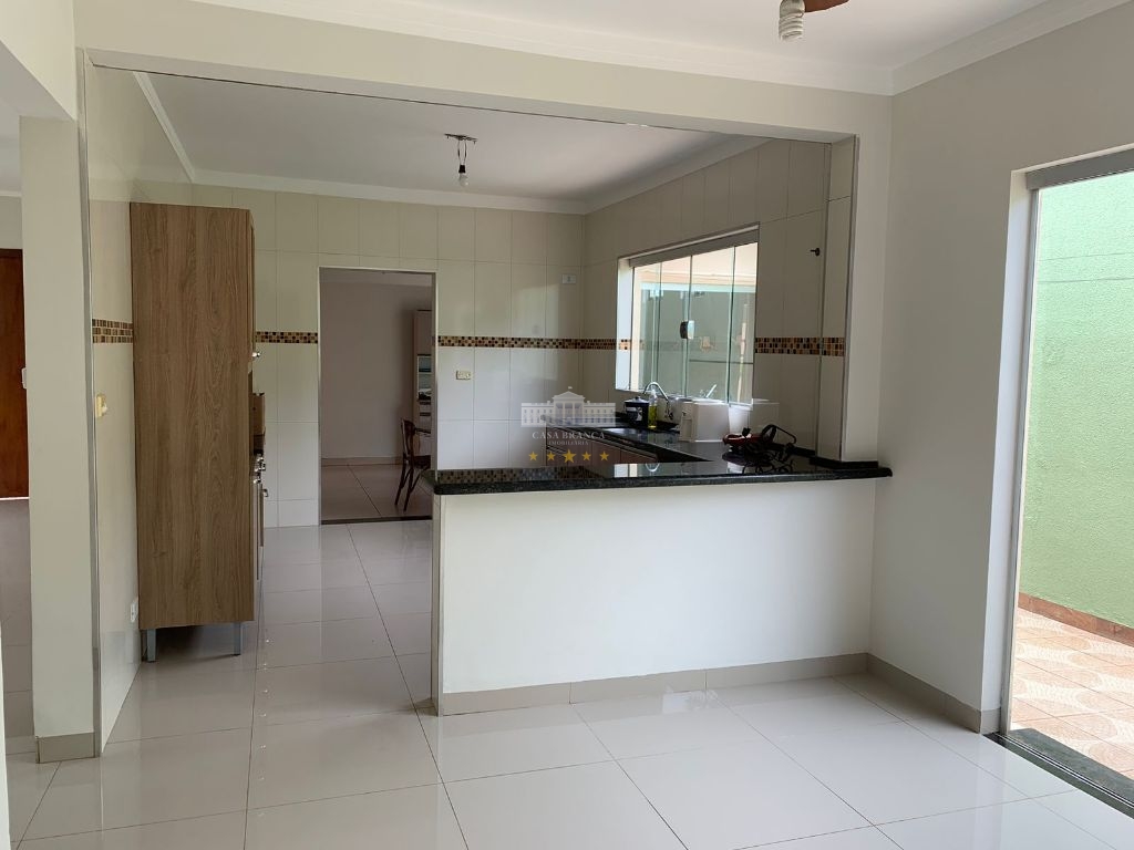 Casa, 3 quartos, 179 m² - Foto 4
