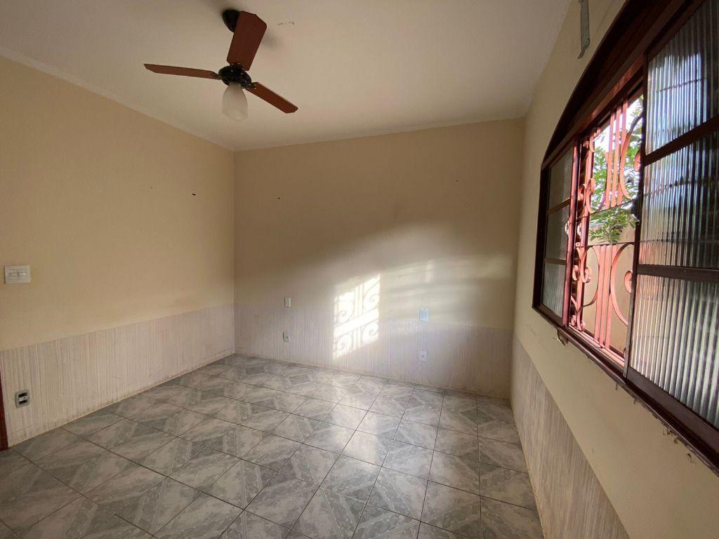 Casa, 3 quartos, 190 m² - Foto 4