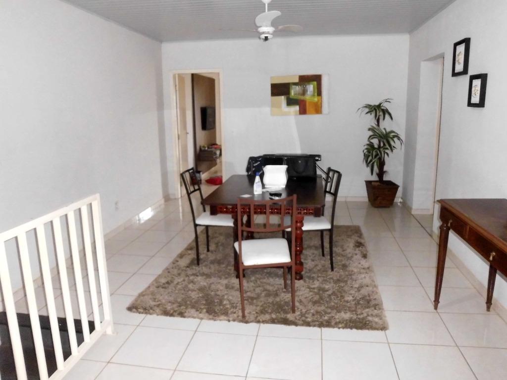 Casa, 4 quartos, 600 m² - Foto 1