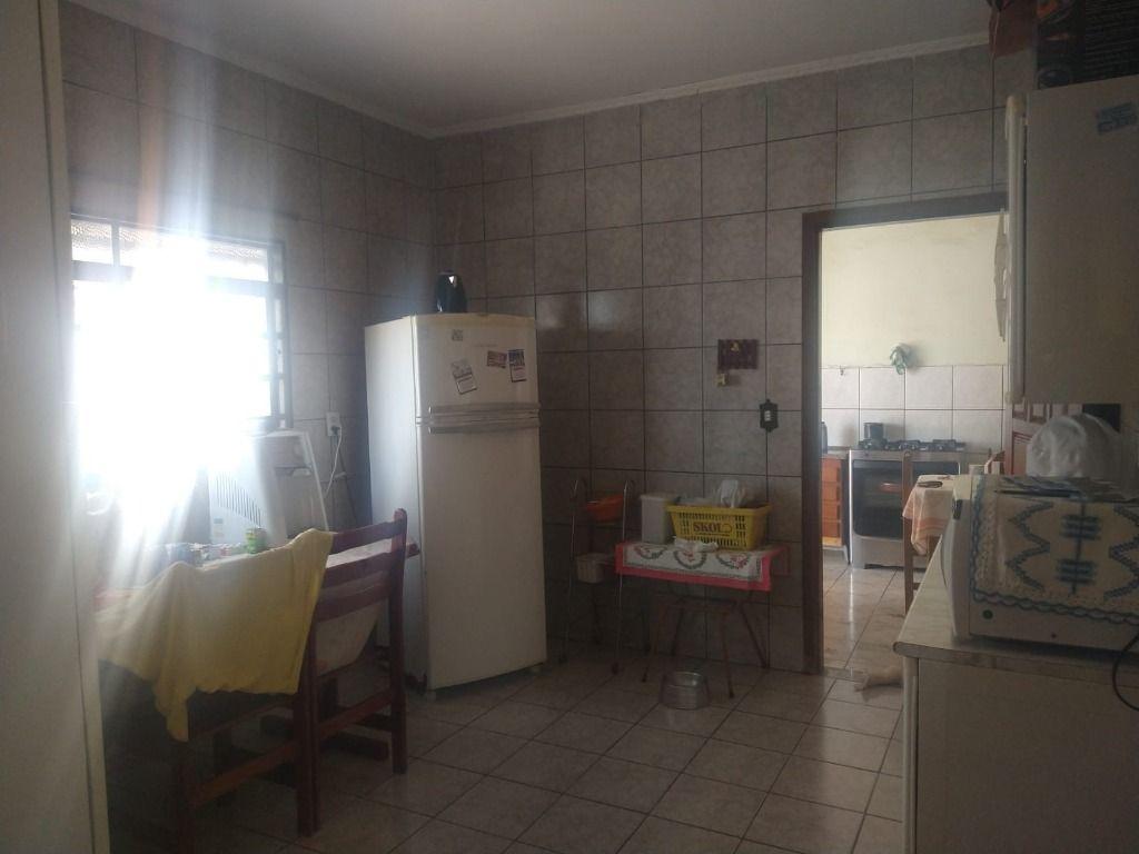 Casa, 3 quartos, 142 m² - Foto 2