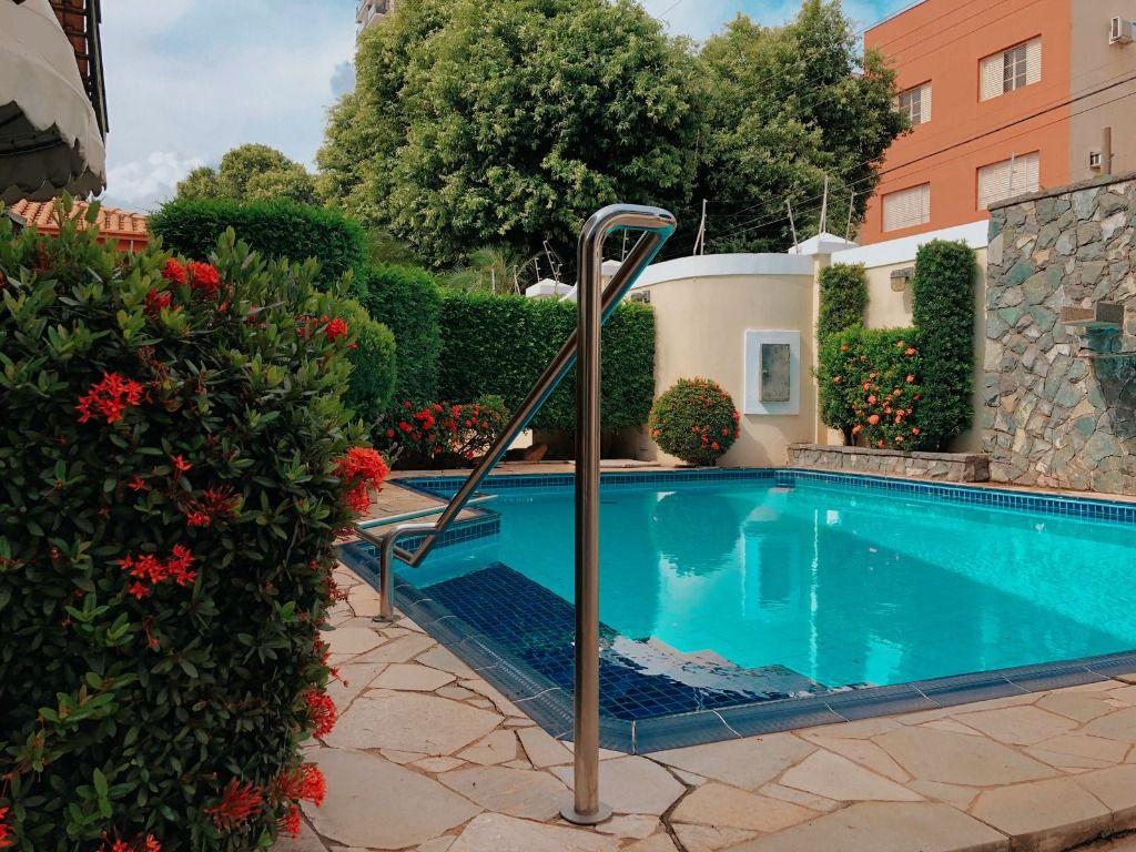 Casa, 5 quartos, 352 m² - Foto 1