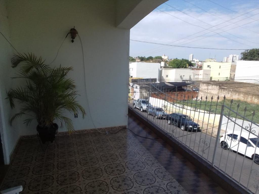 Sobrado, 1 quarto, 250 m² - Foto 1