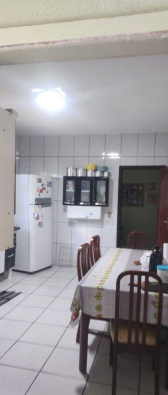 Casa, 3 quartos, 254 m² - Foto 2