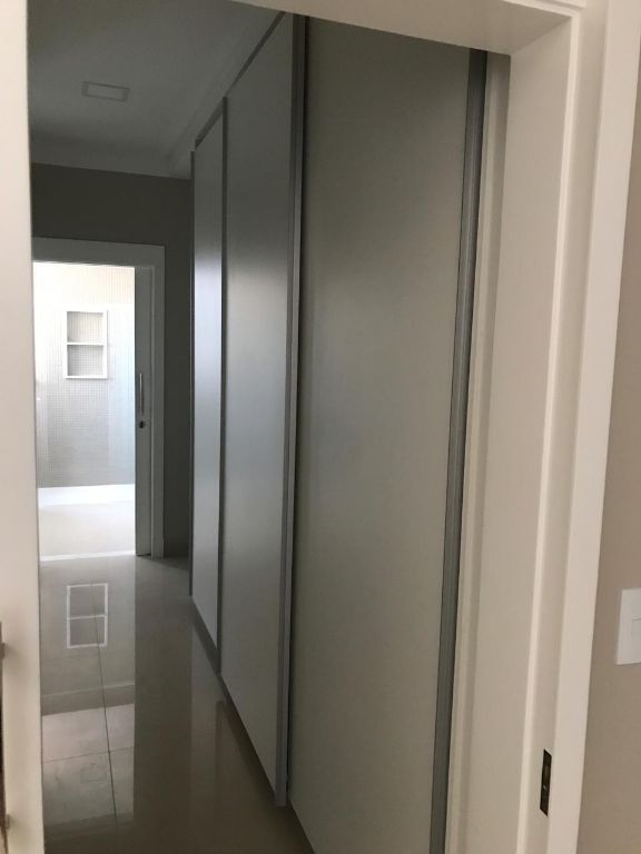 Apartamento, 3 quartos, 204 m² - Foto 1