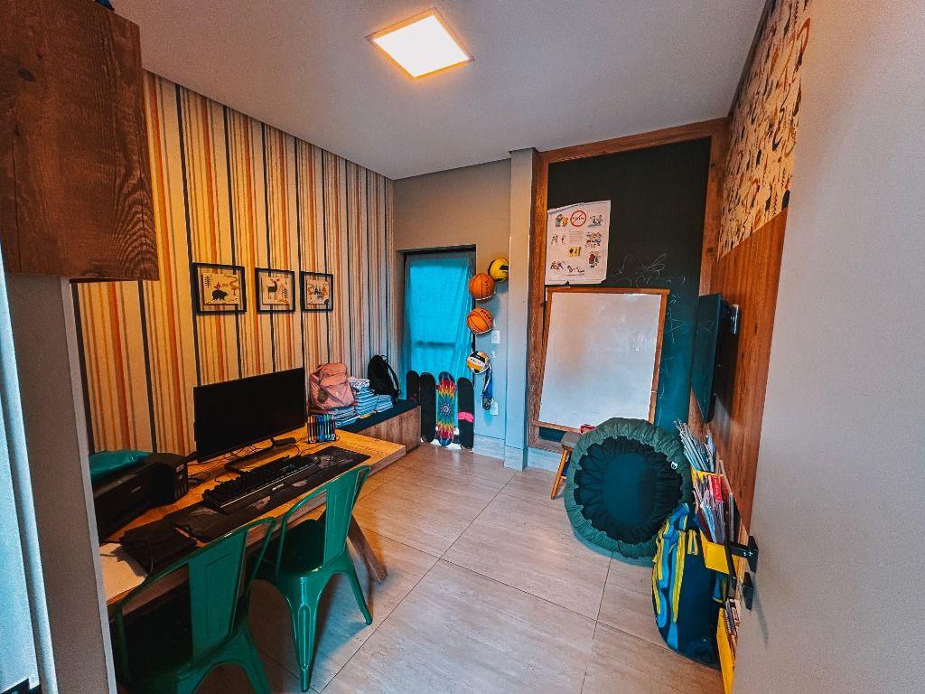 Casa, 4 quartos, 330 m² - Foto 24