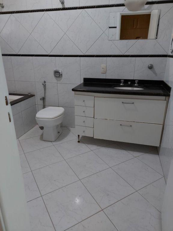 Casa, 3 quartos, 285 m² - Foto 12