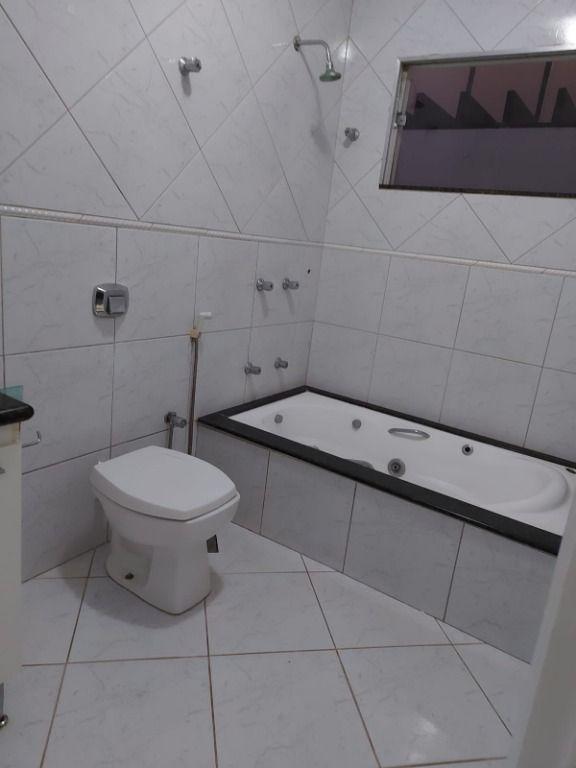 Casa, 3 quartos, 285 m² - Foto 13