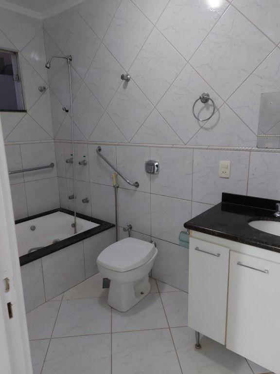 Casa, 3 quartos, 285 m² - Foto 14