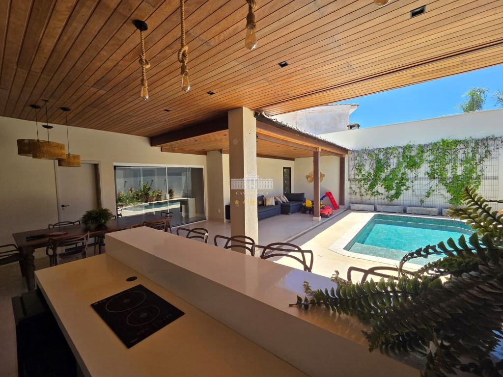 Casa, 4 quartos, 281 m² - Foto 1