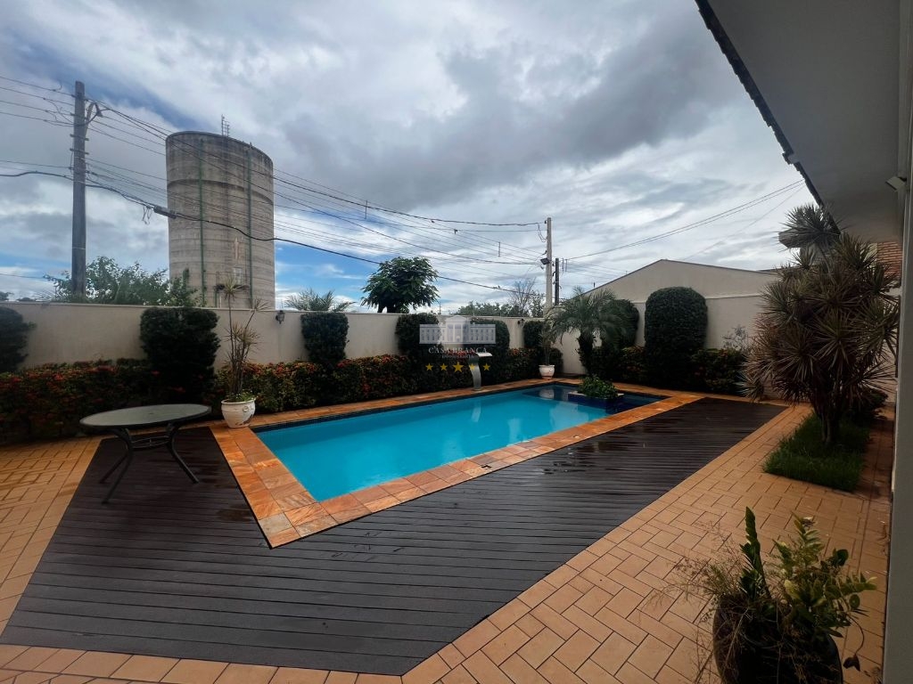 Sobrado, 4 quartos, 367 m² - Foto 1