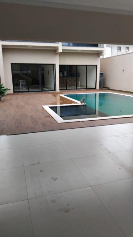 Sobrado, 3 quartos, 313 m² - Foto 2