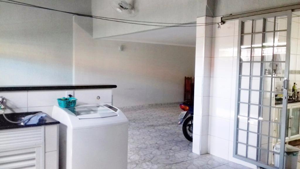 Casa, 3 quartos, 240 m² - Foto 3