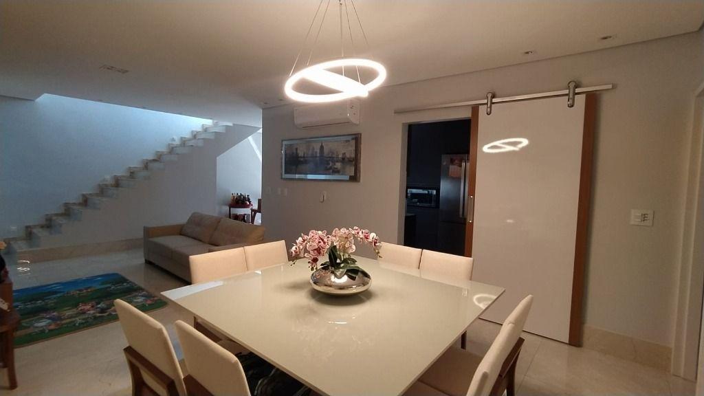 Apartamento, 3 quartos, 232 m² - Foto 2