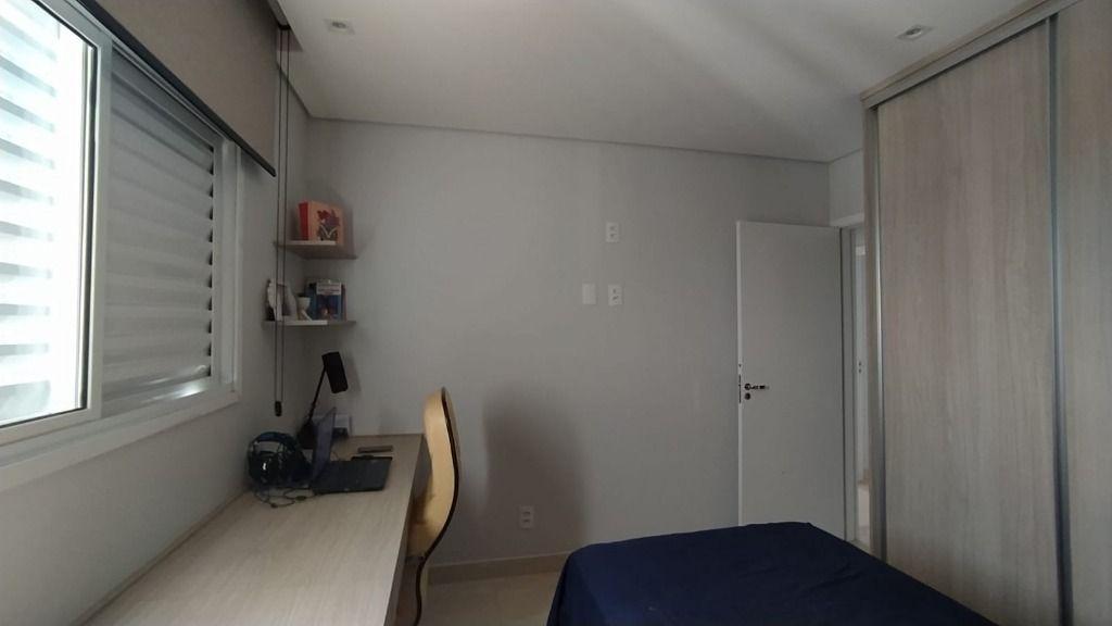 Apartamento, 3 quartos, 232 m² - Foto 4