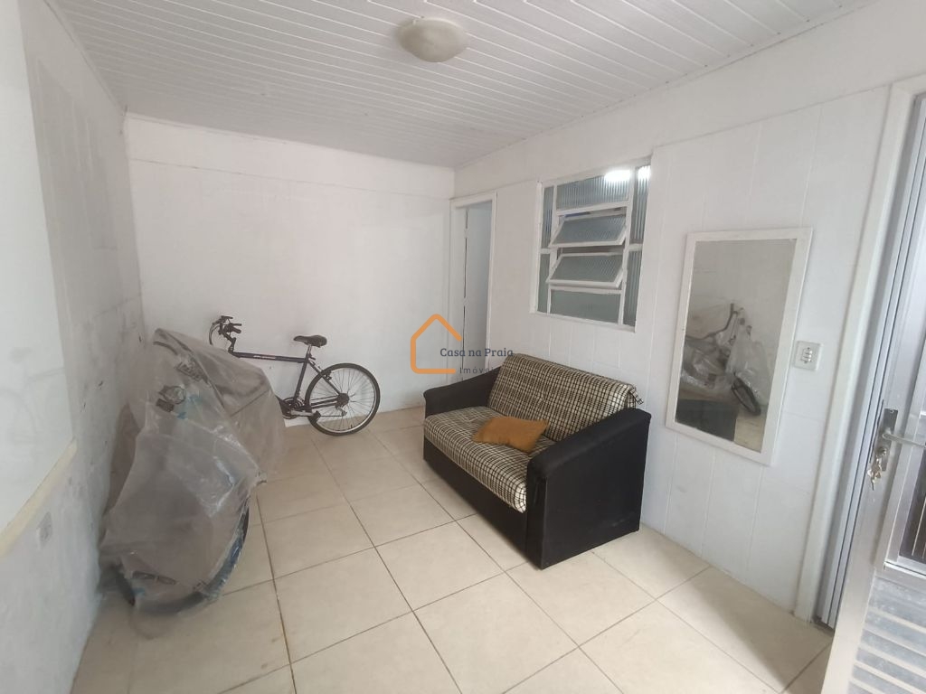 Venda de casas / geminada na cidade de praia grande