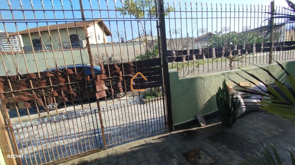 Venda de casas / padrão na cidade de praia grande