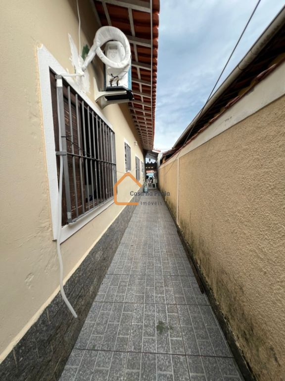 Venda de casas / geminada na cidade de praia grande