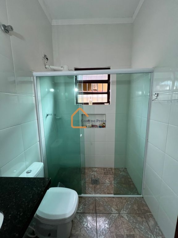 Venda de casas / geminada na cidade de praia grande