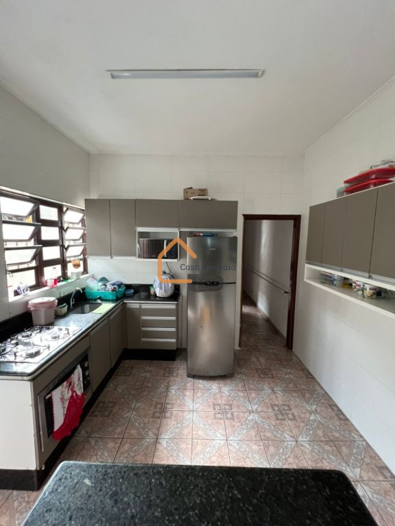 Venda de casas / geminada na cidade de praia grande