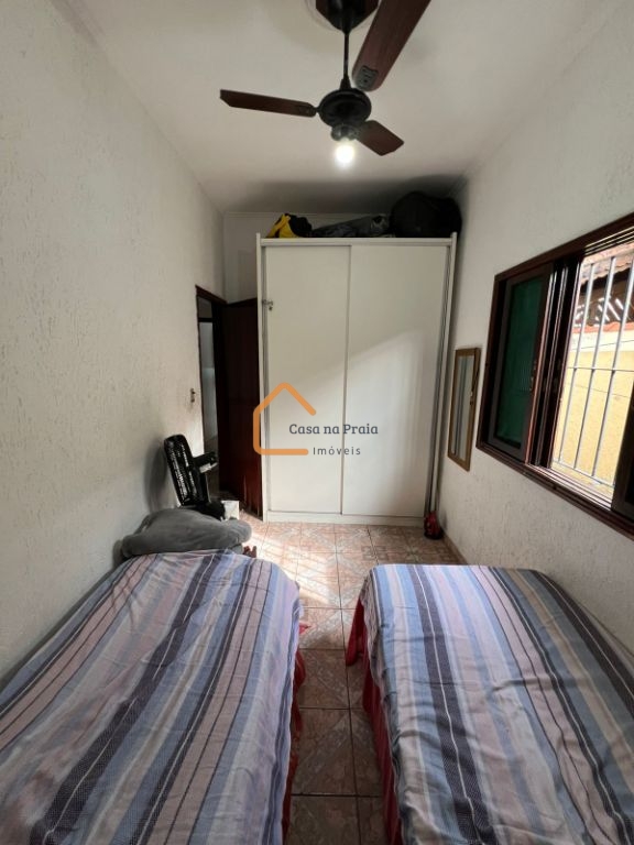 Venda de casas / geminada na cidade de praia grande