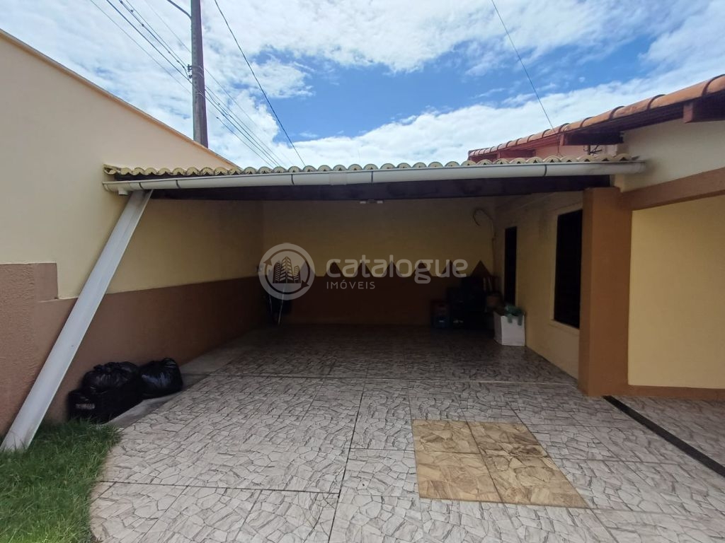 Casa em Capim Macio - Oportunidade