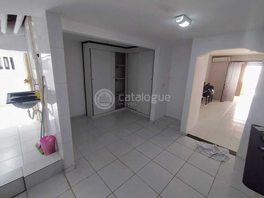 Casa em Capim Macio - Oportunidade