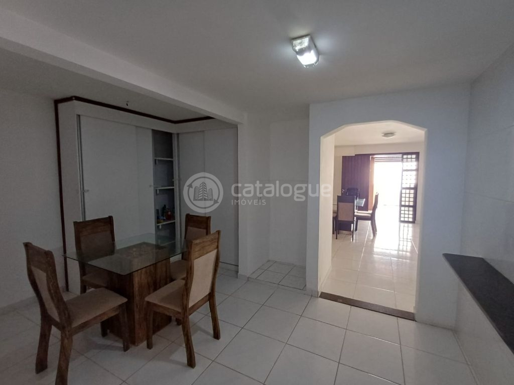 Casa em Capim Macio - Oportunidade