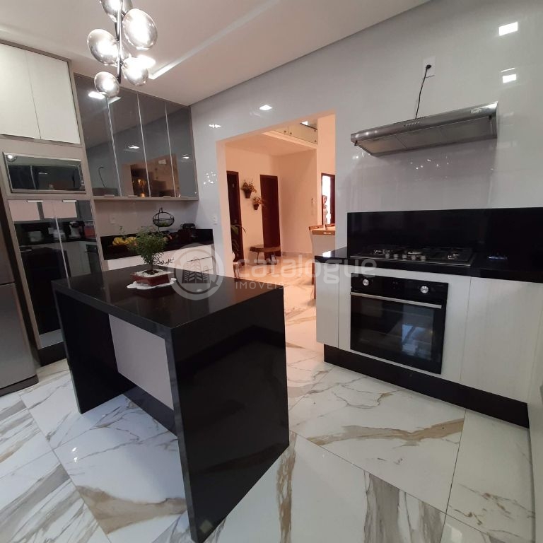 Excelente casa duplex com fino acabamento no Cajupiranga Condomínio Club